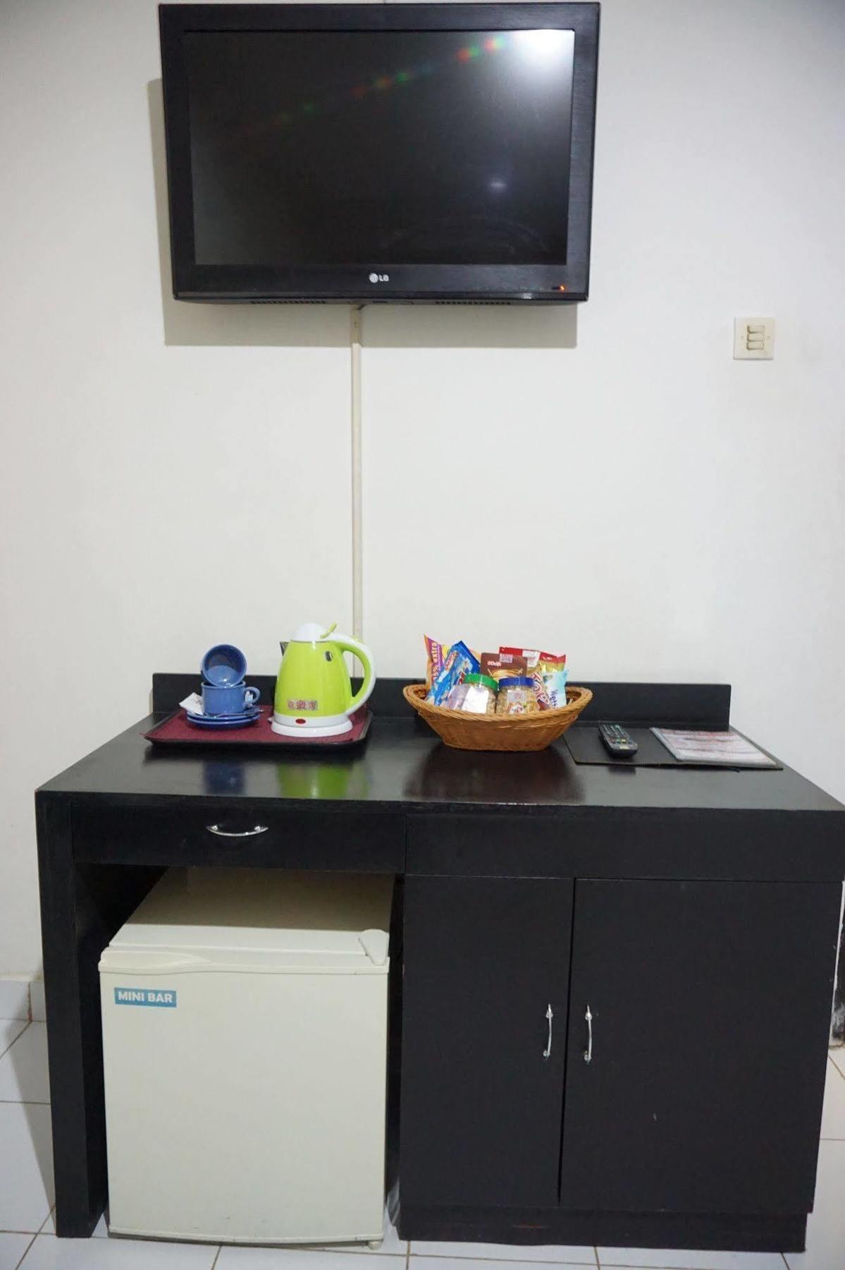 Mangga Dua Hotel *